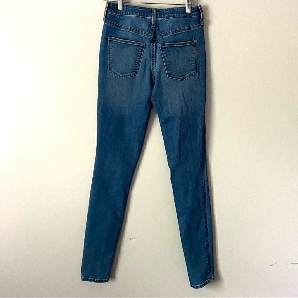 Universal Thread High Rise skinny size 26 long - Picture 4 of 9